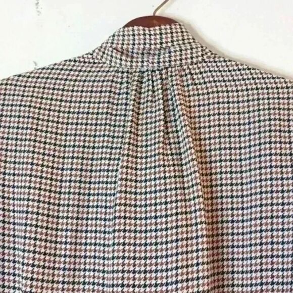 who what wear women's Blouse with Tie Front and Bib Collar - Picture 4 of 13